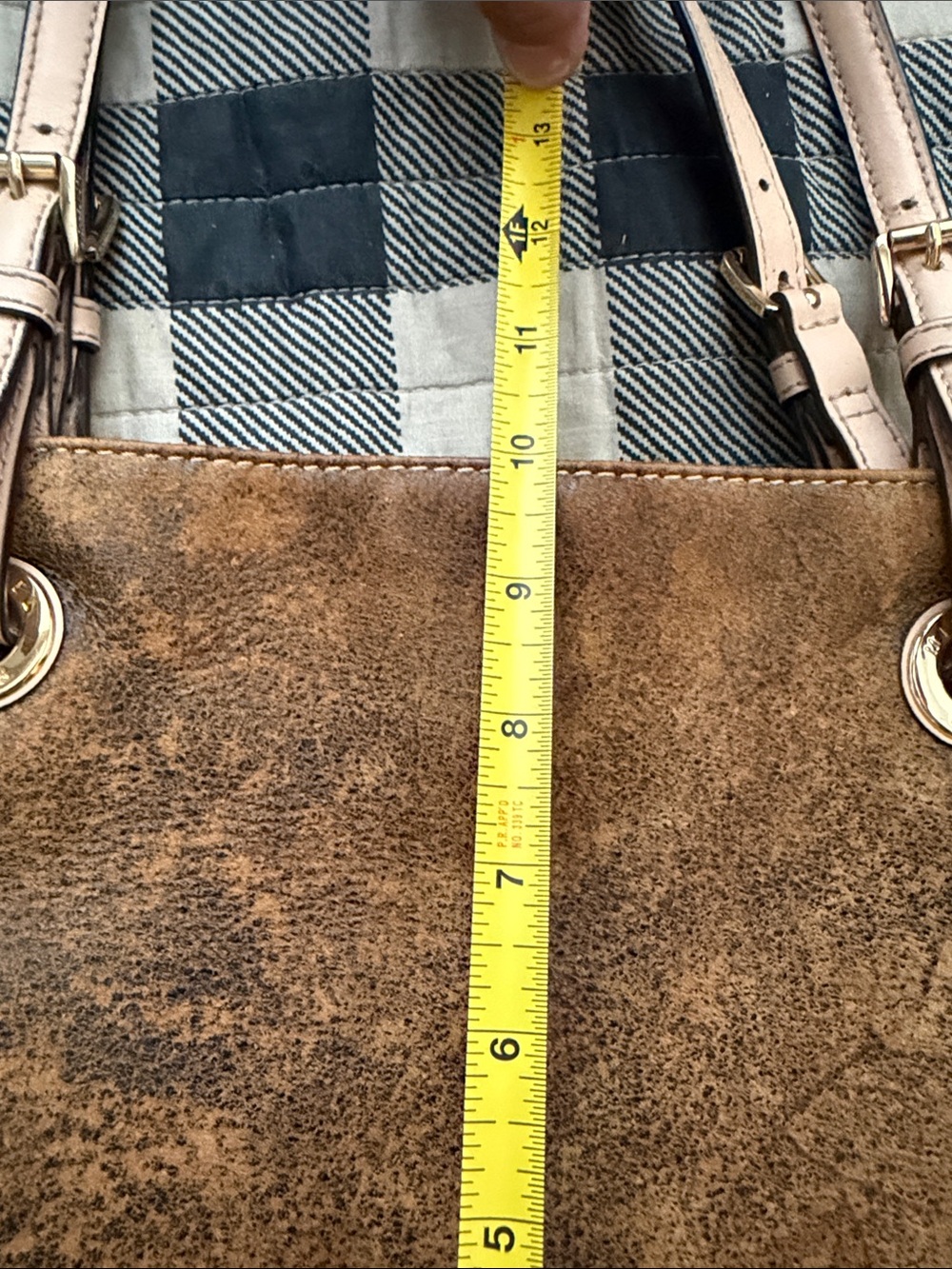 Michael Kors Distressed Brown Leather Tote with Tan Shoulder Straps - Picture 11 of 13